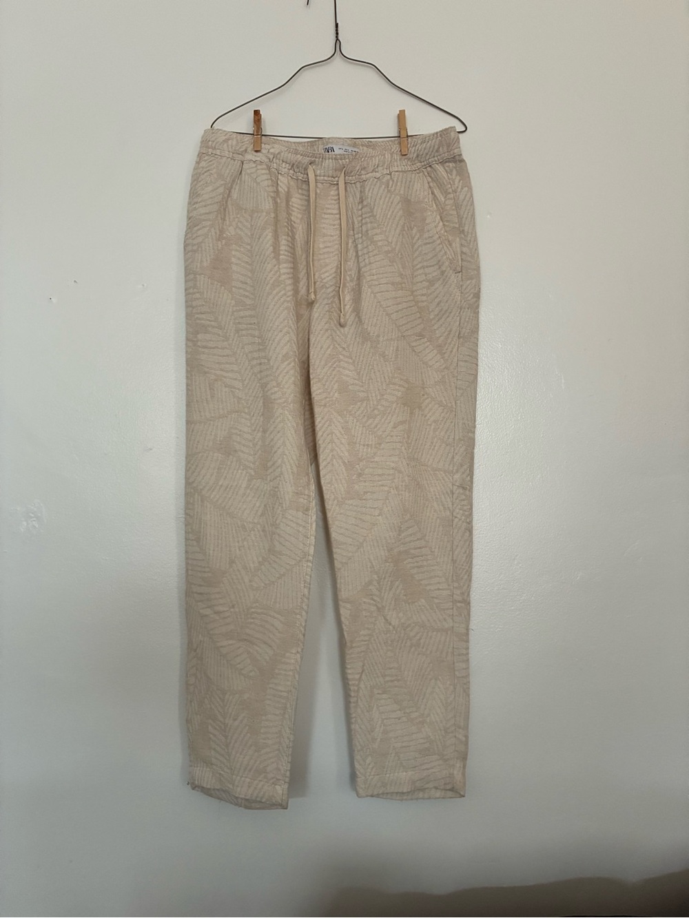 Zara Cream Leaf-Pattern Drawstring Joggers